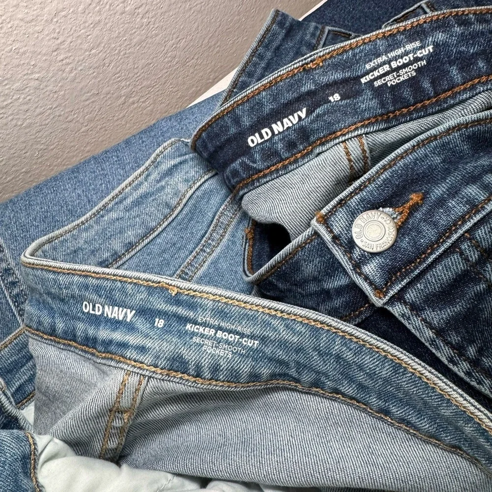 Old Navy Extra High-Rise Kicker Boot-Cut Secret-Slim Pockets Lot Of 2 SZ 18 NWT - Picture 6 of 15
